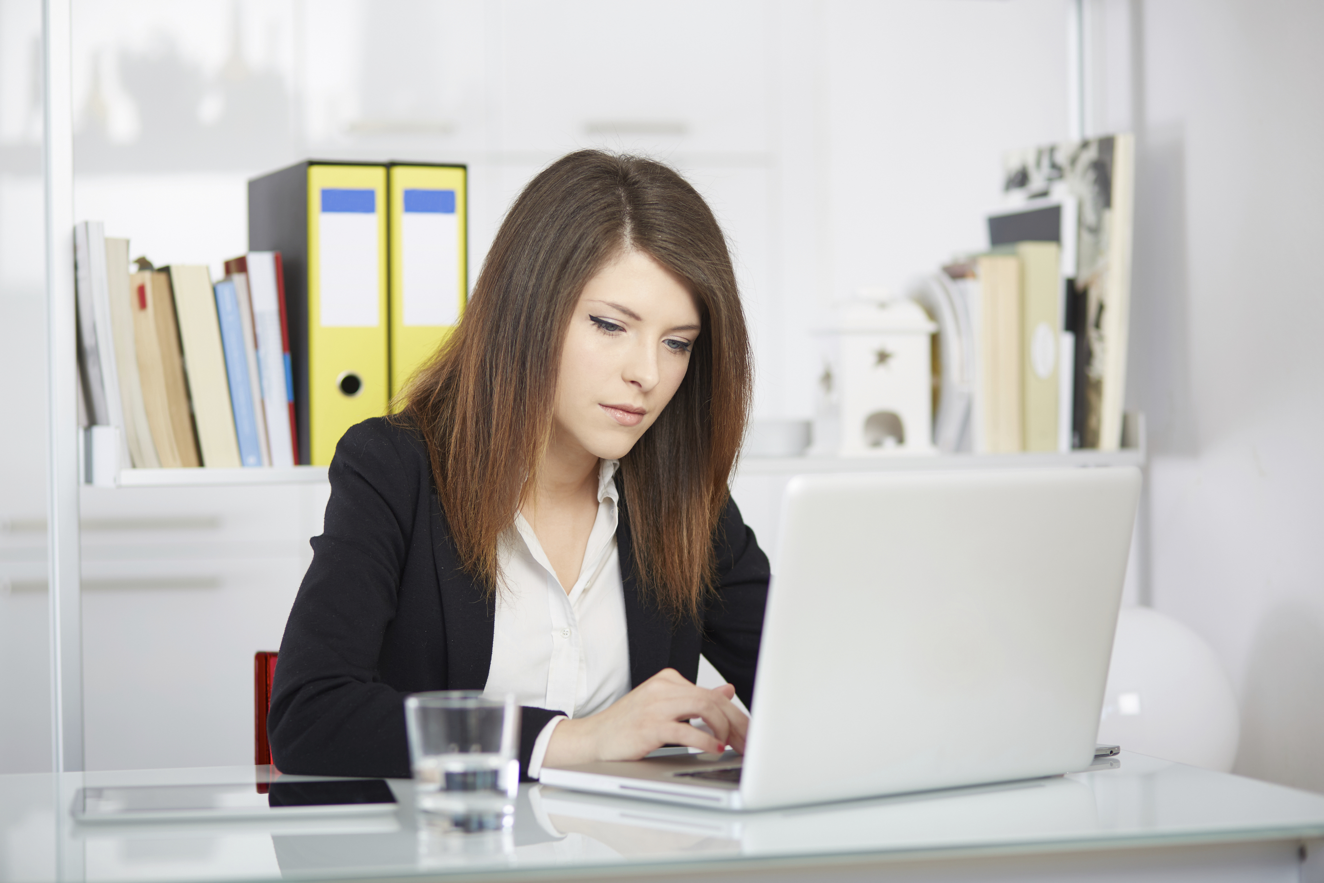 Try this 23 item tick list to improve your blogging success